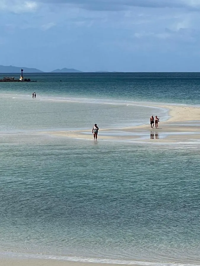 Deepspace Cabin On Quiet Beach Ko Lanta Tayland